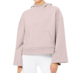 BNWT Alo Low Key Hood